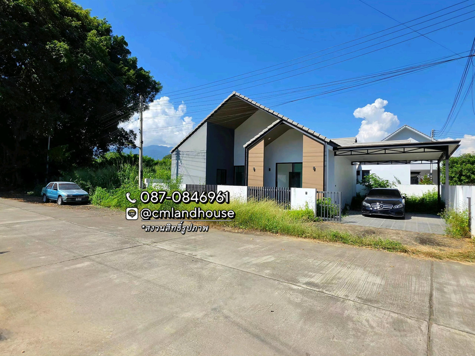 Beautiful house, 3 bedrooms, Don Kaeo intersection, Mae Rim district, near the city 9 km., near Nakornping Hospital 4 km., Government Center 7 km. Selling cheaply below cost.
