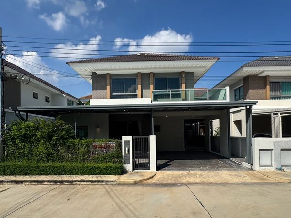 Urgent sale! Single house, Perfect Place, Sukhumvit 77, Phase 9, new condition, price 9.5 million baht.