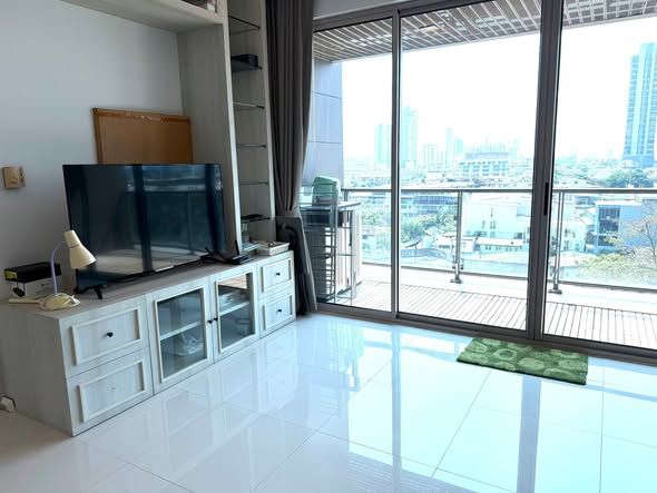 ST839/ให้เช่า คอนโด Renovated ใหม่ The Lofts Yennakart (เดอะ ลอฟท์ เย็นอากาศ)