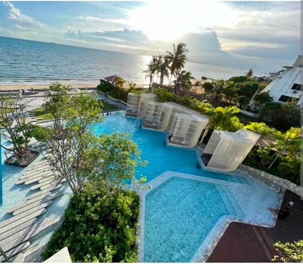 ห้องติดทะเล!! ขายคอนโด 2 ห้องนอน Privatte Beach วีรันดา บีช รีสอร์ท พัทยา (Veranda Beach Front Resort Pattaya) ตำบลนาจอมเทียน อำเภอสัตหีบ จังหวัดชลบุรี  