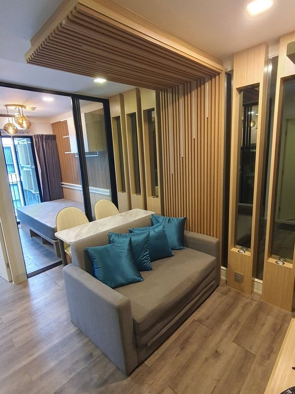 Atmoz Ratchada-Huai khwang  2 ห้องนอน ห้องบิว้อินตกแต่งสวย ว่างพร้อมให้เช่า