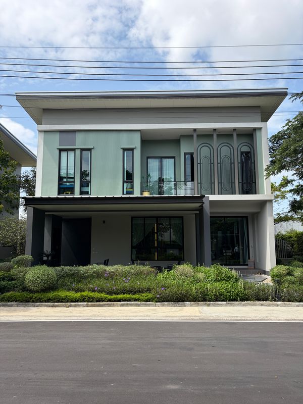 For sale: The Eternity Verdoir, 3 bedrooms, 5 bathrooms, 250 sq.m., new project near Min Buri.