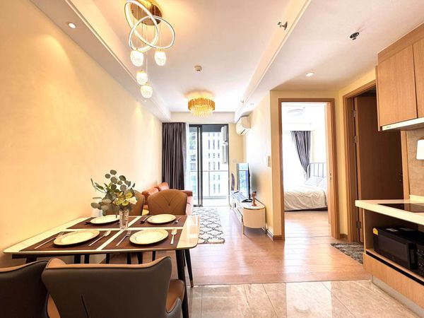 1 Bedroom Regal Sathorn Near BTS Chong Nonsi