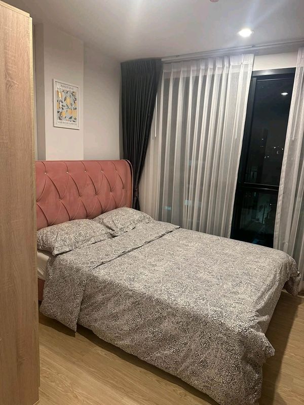✨🚇 Beautiful room, complete functions, clearly divided into proportions. Complete with furniture and appliances, Ratchada location, convenient travel, near MRT Huai Khwang and MRT Sutthisan.
