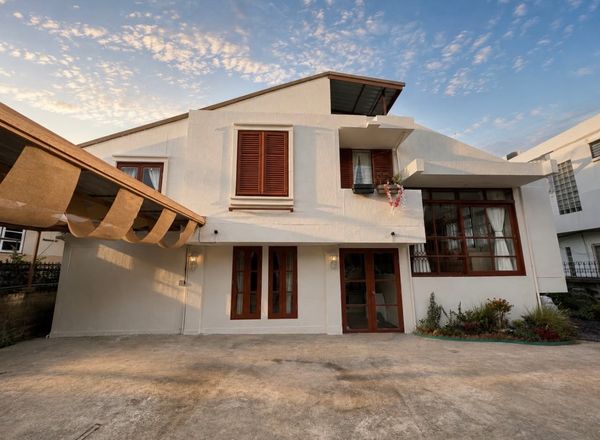 ⭐ FOR RENT: Single house Huai Khwang Ratchada Niwet, 5 bedrooms, near MRT Huai Khwang.