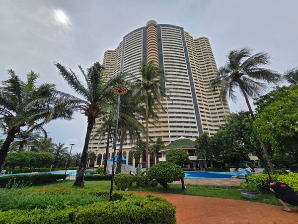 98006 - Condominium for sale, Condotel Cliff and Beach, Krisada Nakhon, next to Cha-am beach.