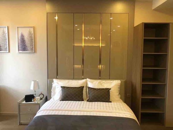 Unit Available at Ashton Asoke–Multiple units available—prices negotiable!