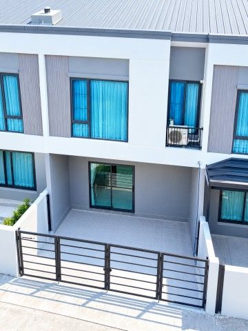 Pleno Sukhumvit Bangna3 2-story semi-detached house for rent Mega Bangna 1.0 km Muang Kaew Golf Cour