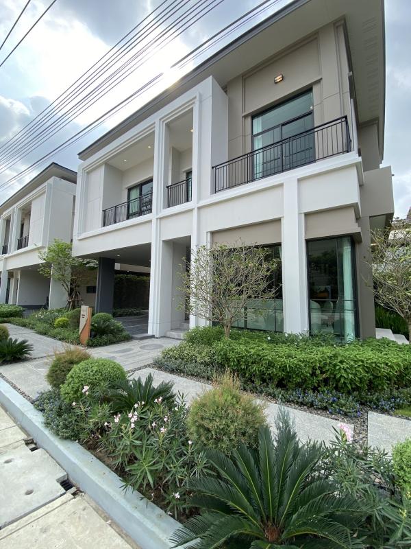 For sale: Bangkok Boulevard Pause Vibhavadi-Phahonsai, 4 bedrooms, 5 bathrooms, 236 sq.m., new project, near Pathum Thani.