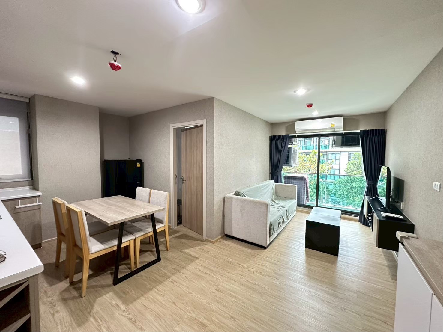 🏢 ให้เช่า The Excel Sukhumvit 50 ✨ เดอะ เอ็กเซล สุขุมวิท 50 💰 ค่าเช่า 22,000 บาท/เดือน 🏡2 ห้องนอน 2 ห้องน้ำ • ขนาด 46 ตร.ม. • ชั้น 4