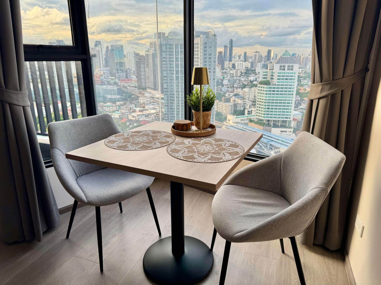 Duplex Condo in Phra Khanong for rent (just 250 Meter to BTS) - Knightsbridge Space-Sukhumvit Rama 4. – รูปที่ 2