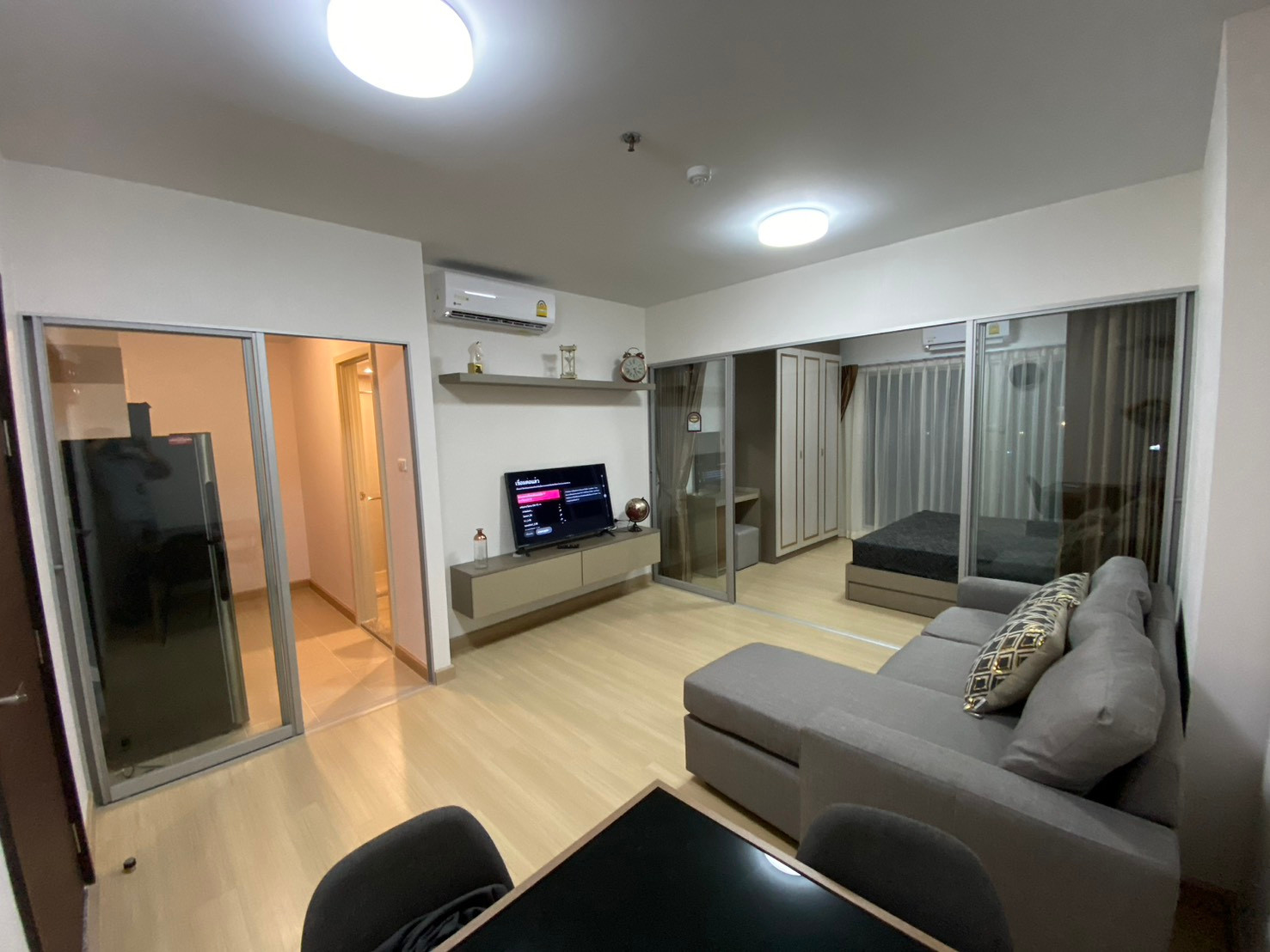 For rent: Supalai Veranda Rama 9 - large room, ready to move in.