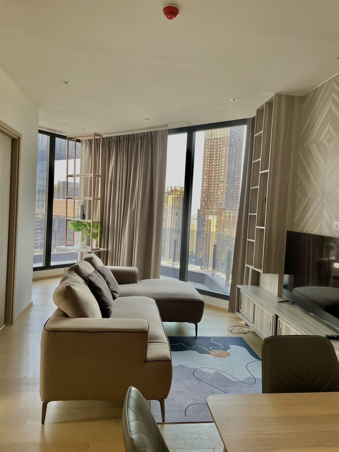 ⭐️🍓 Ashton Asoke Rama 9 🍓⭐️ 2 BEDROOMS + 2 BATHROOMS | 85.76 SQ.M. - Rental Price : 83,000 Baht/month