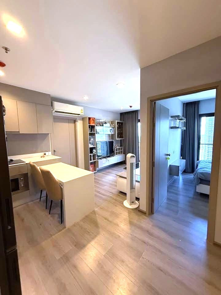 Condo for rent, The Politan Rive, new condo next to the Chao Phraya River. Area up to 61 sq m., 41st floor, beautiful Chao Phraya view, 2 bedrooms, 2 bathrooms, near MRT Phra Nang Klao Bridge, 830 meters. – รูปที่ 2