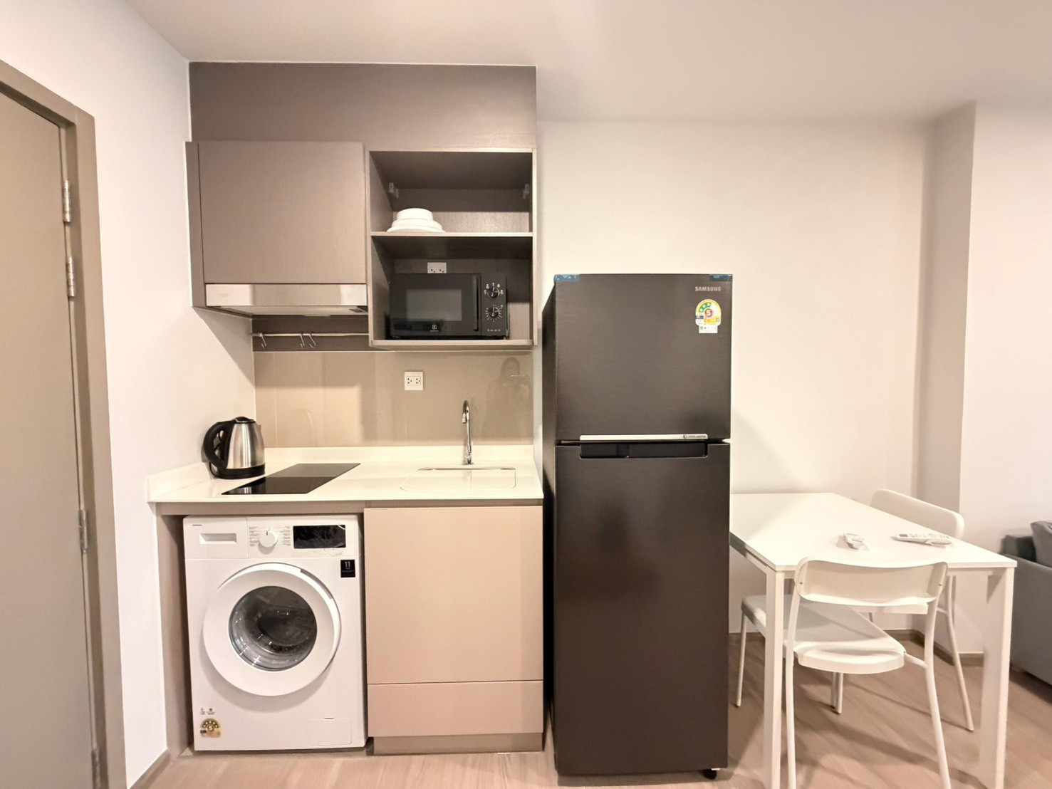 High-Floor 1-Bedroom Condo for Rent | Aspire Sukhumvit Rama 4 | 18,000 THB – รูปที่ 4