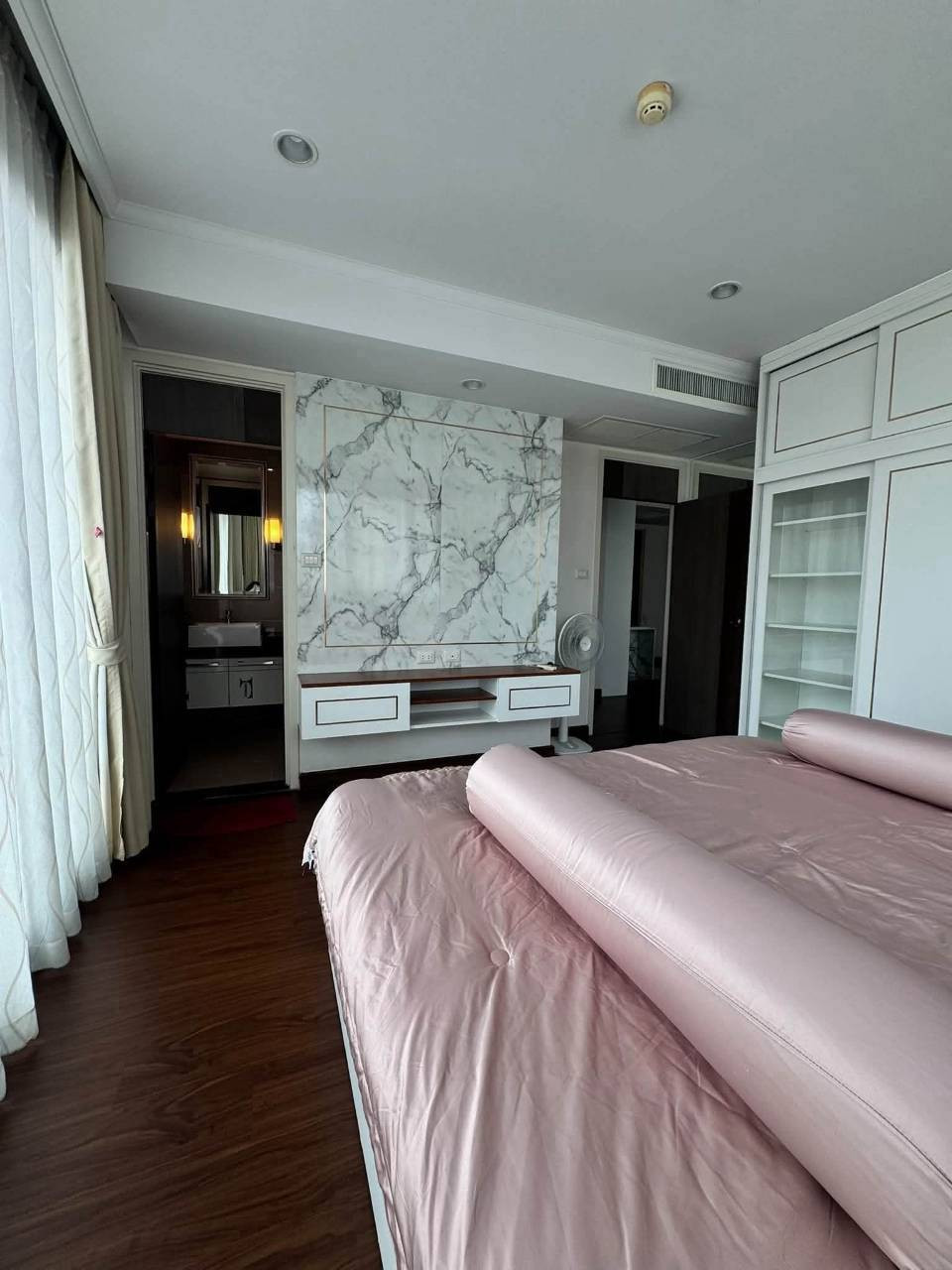 🏢 Supalai Elite Sathorn Suanplu 2 bedrooms, 2 bathrooms, 94.8 sq m. 🏢 Supalai Elite Sathorn Suanplu 2 bedrooms, 2 bathrooms, 94.8 sq m.