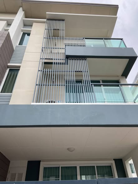 (Code ME324) House for rent, Town Avenue Srinakarin project: Town Avenue Srinakarin.
