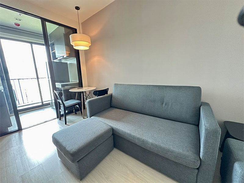 For rent: NUE NOBLE RATCHADA-LADPRAO. Room in red license plate condition, 30th floor, awesome city view!