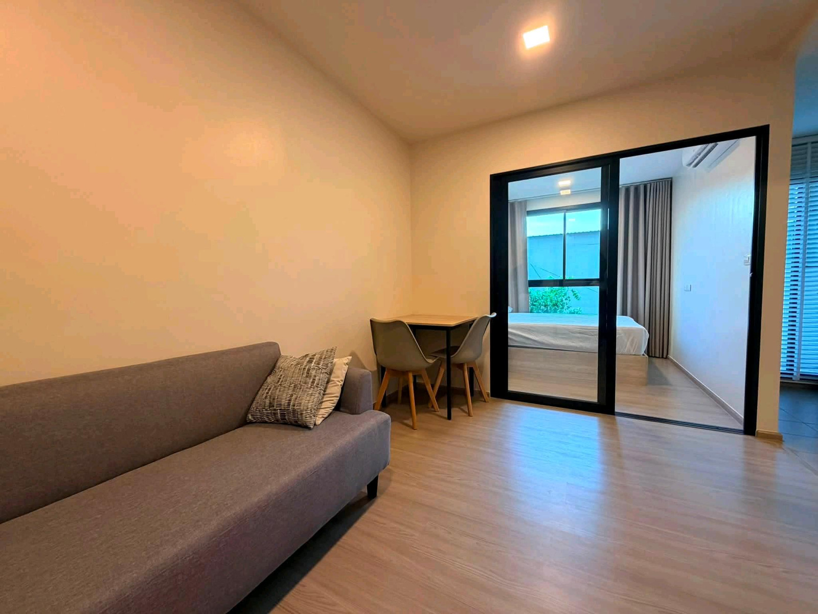 ✨ ห้องใหม่ ไม่เคยปล่อยเช่ามาก่อน พร้อมเข้าอยู่ เฟอร์นิเจอร์พร้อม นอนสบาย ในทำเลพระราม 9 เชื่อมต่อย่านธุรกิจใจกลางเมือง – รูปที่ 3