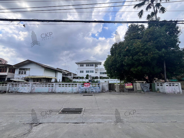 L260156 | ขายที่ดินแปลงมุม ทำเลทอง ซอยลาดพร้าว 102 ขนาด 170 ตร.วา ที่ดินสวย อยู่มุมถนน ในย่านชุมชนเมือง เหมาะสำหรับผู้ที่กำลังมองหาที่ดินเพื่อพัฒนาธุรกิจ – รูปที่ 4