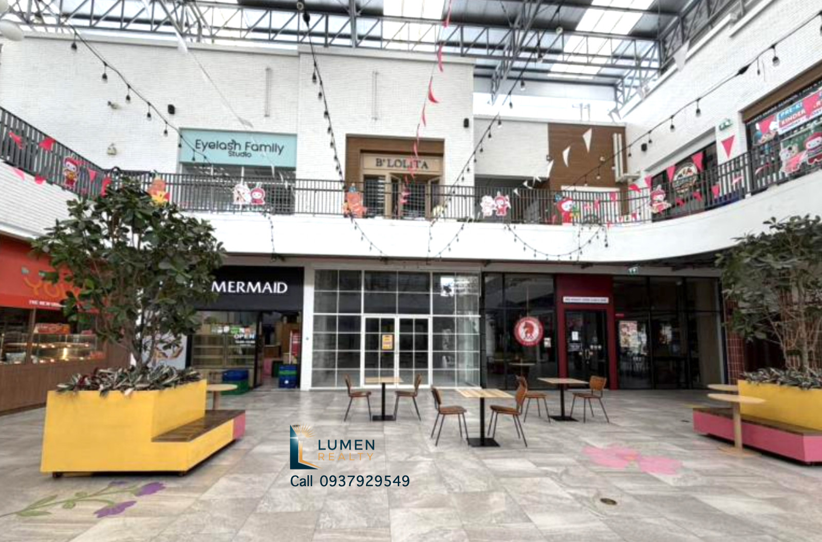 🍴 60.25 sq.m. F&B Space for Rent on the 1st floor of a Community Mall on Rama 4 