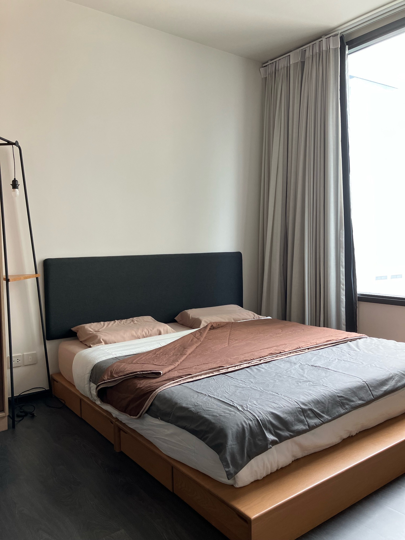 29,000 Bht ห้องมุม 43 ตรม ใจกลางเมือง Edge Sukhumvit 23