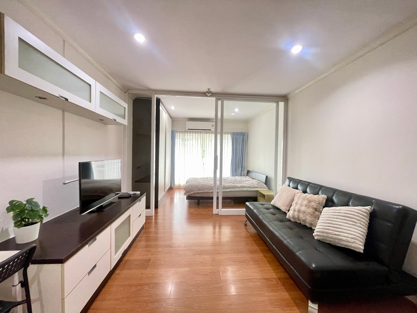 ให้เช่าคอนโด  Grand Park View Asoke (แกรนด์ พาร์ค วิว อโศก) ห้องตกแต่งครบ พร้อมเข้าอยู่