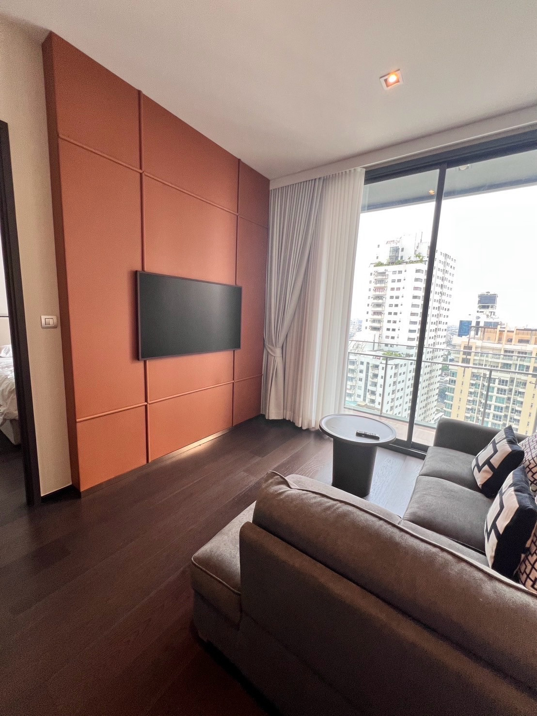 For rent LAVIQ Sukhumvit 57 | 25th floor | 46 sq m | Free Wifi ⚡️