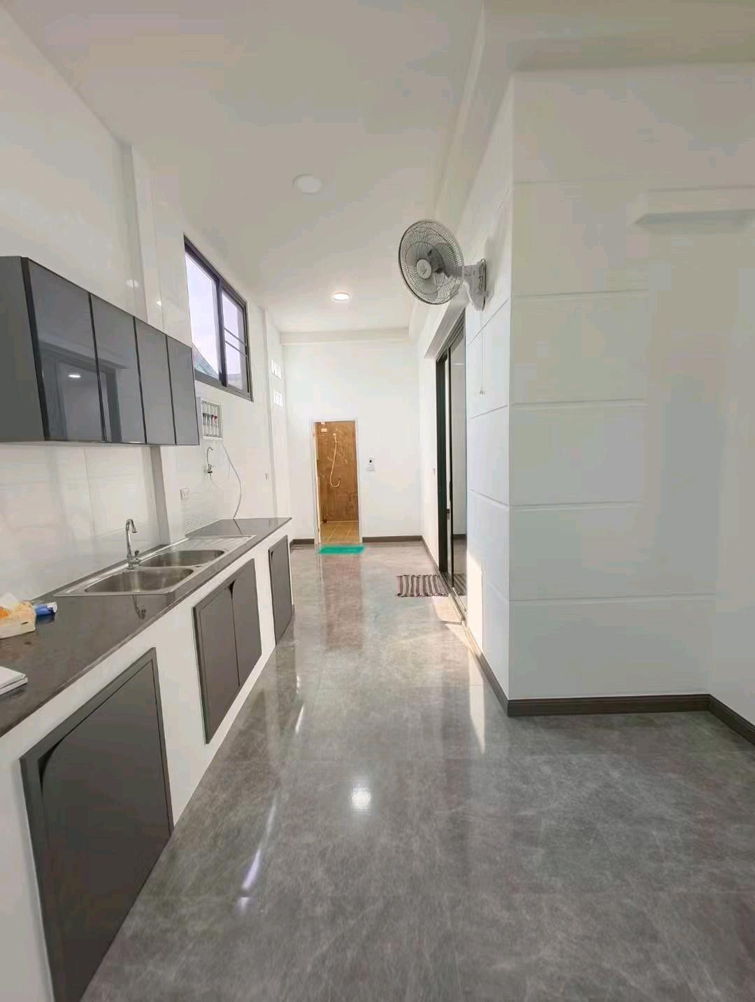 N 3242 – รูปที่ 2