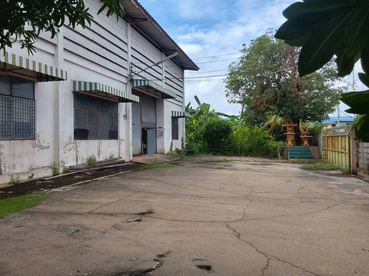 Urgent sale, land 1 rai 1 ngan + warehouse, enter Chitratana Village Soi 1.1 km, along Klong Lam Ri Road, Lahan Subdistrict, Bang Bua Thong District, Nonthaburi Province. – รูปที่ 3
