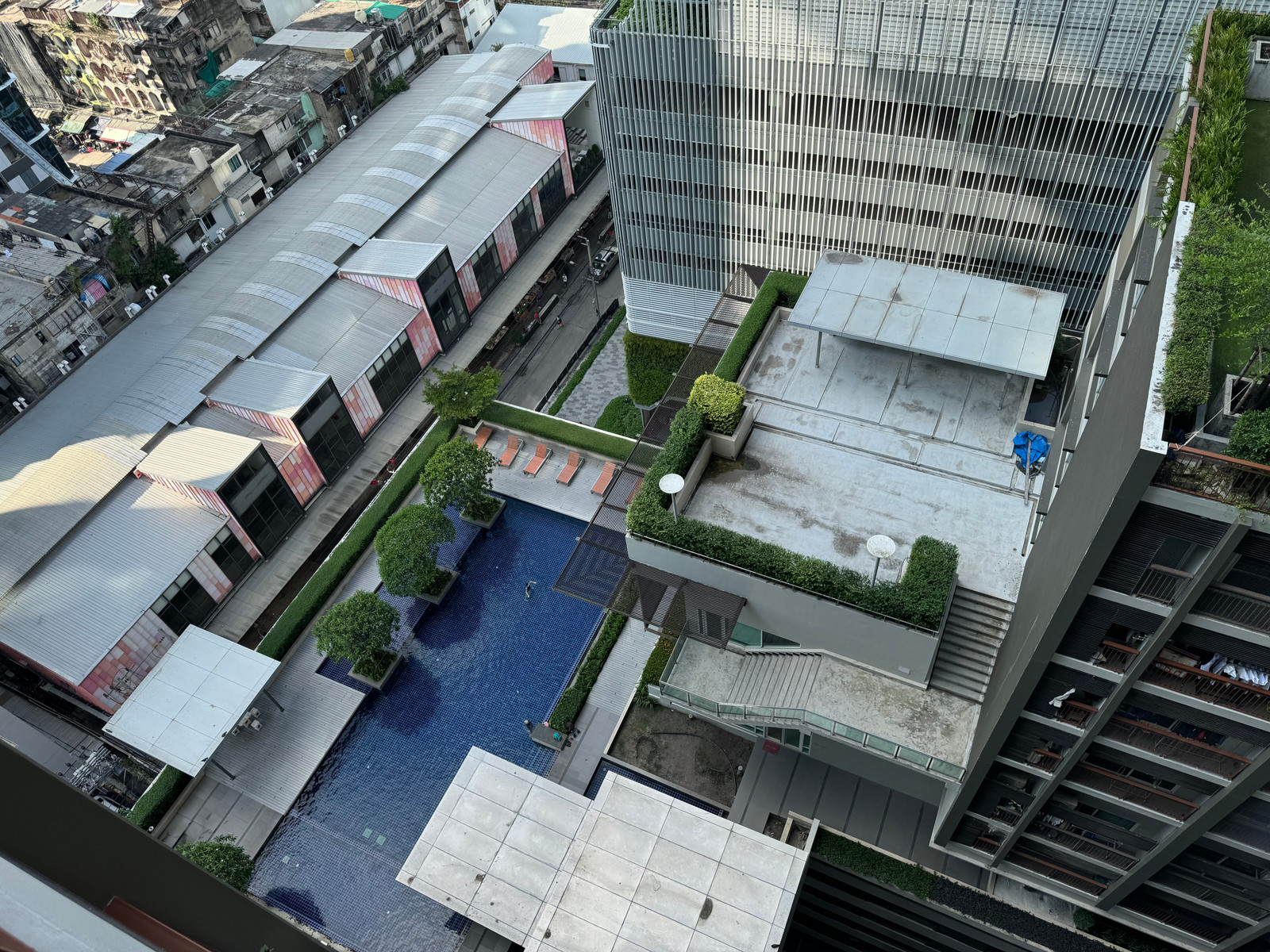 ขาย ซิม วิภา ลาดพร้าว 1 ห้องนอน 35 ตรม ชั้น 17 ทิศเหนือ วิวสระ – รูปที่ 3