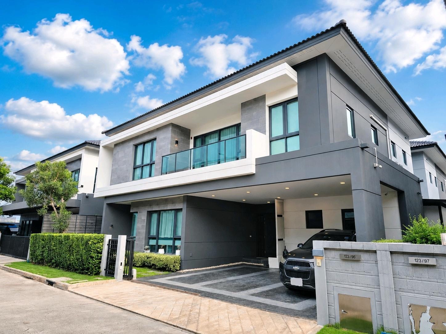 𝐒𝐢𝐧𝐠𝐥𝐞 𝐇𝐨𝐮𝐬𝐞 𝐓𝐡𝐞 𝐂𝐢𝐭𝐲 𝐁𝐚𝐧𝐠𝐧𝐚 (Professional house broker)💎💎