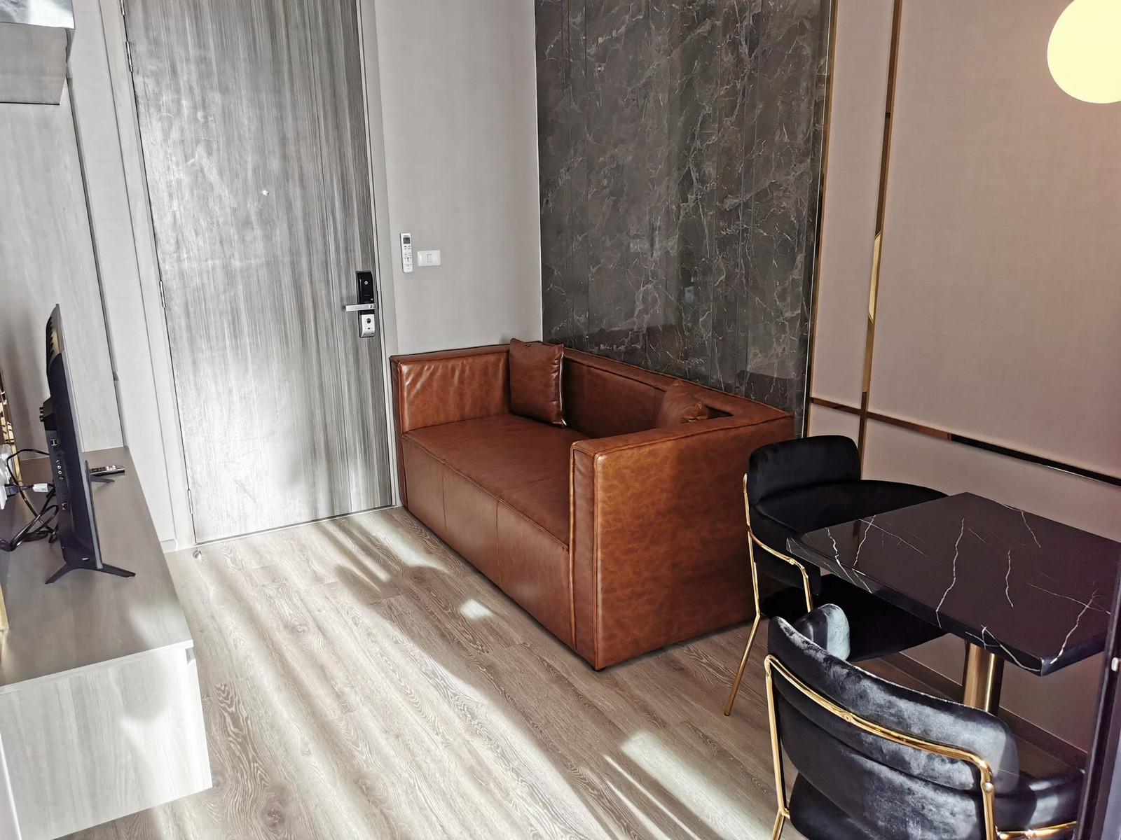 🏙️ Condo for rent KnightsBridge Prime Onnut | near BTS On Nut 💰 Rent only 19,000 baht/month 📐 Room details • Size 27 sq m. • 43rd floor • 1 bedroom, 1 bathroom • Chao Phraya River view 🌅 • Location near BTS On Nut – รูปที่ 2
