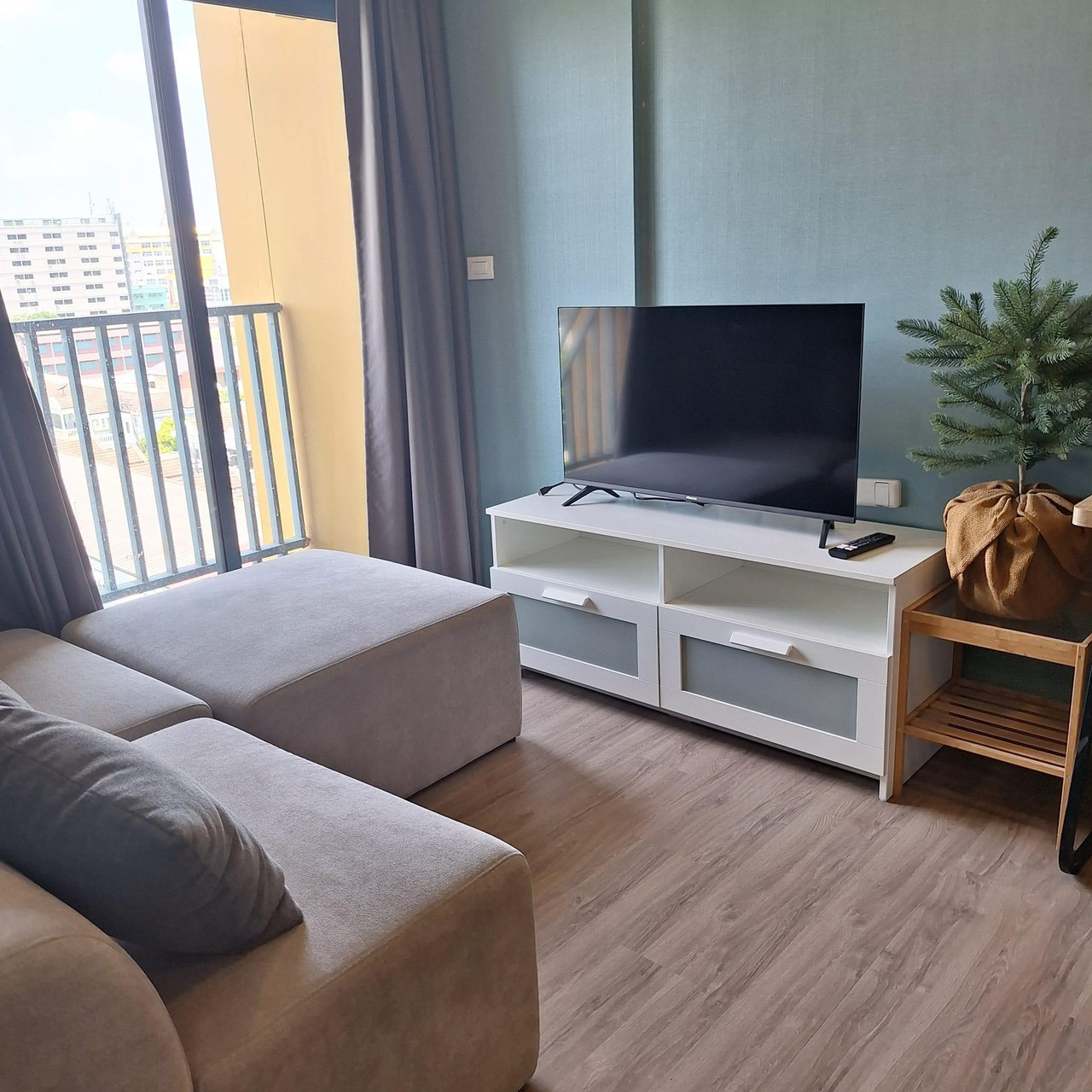 🏙️ ให้เช่าคอนโด THE BASE SUKHUMVIT 50 | อาคาร A💰 ค่าเช่า 16,000 บาท/เดือน 🌆 ชั้น 8 📐 ขนาด 29.87 ตร.ม.🚿 1 ห้องนอน | 1 ห้องน้ำ | 1 ห้องครัว