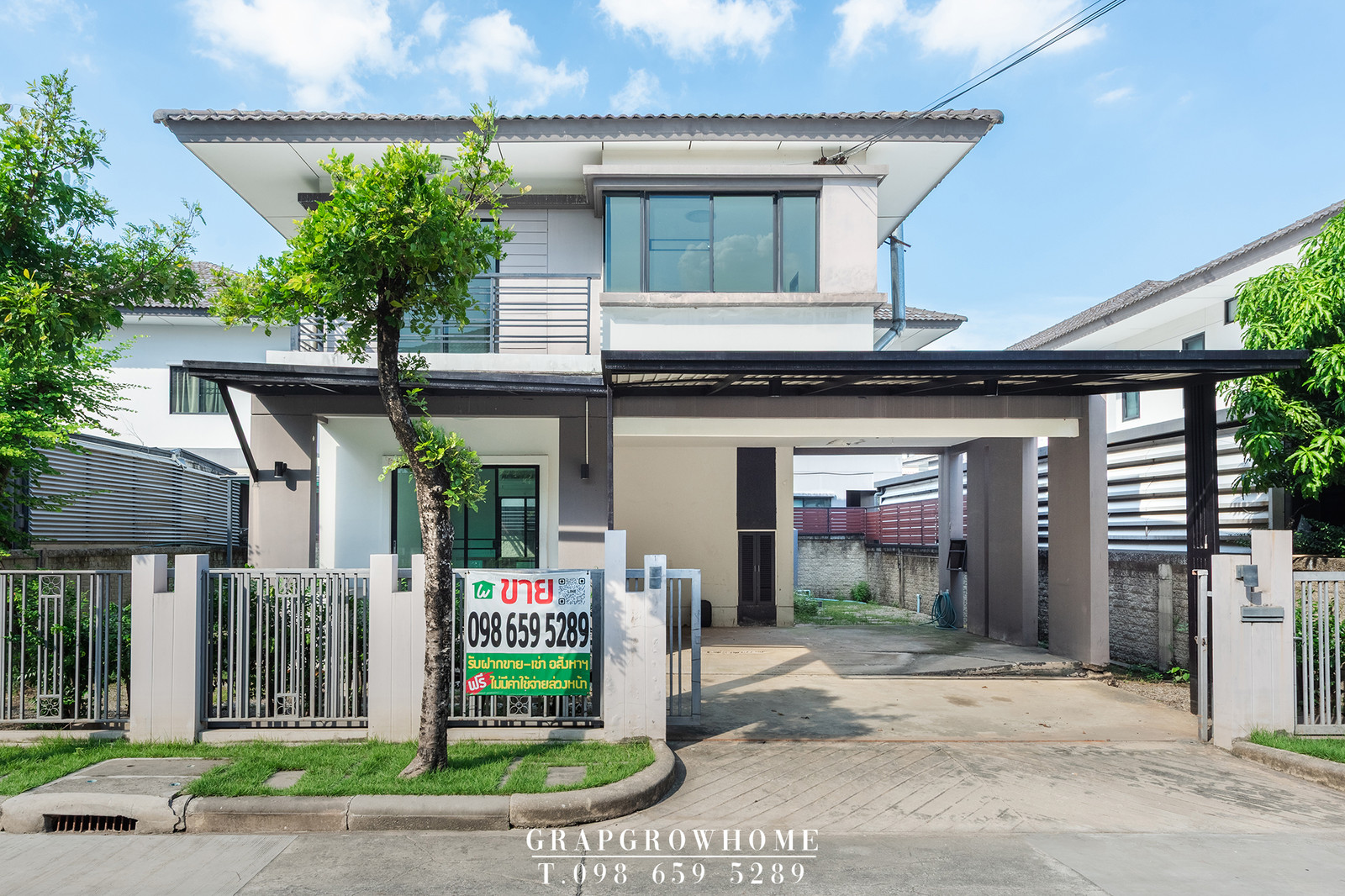 Sold as is, detached house 57 sq m., Atoll Java Bay, King Kaew 19, wide area next to the house. Near Suvarnabhumi Airport, Anya Thani Industrial Estate (Jemo), Mega Bangna.
