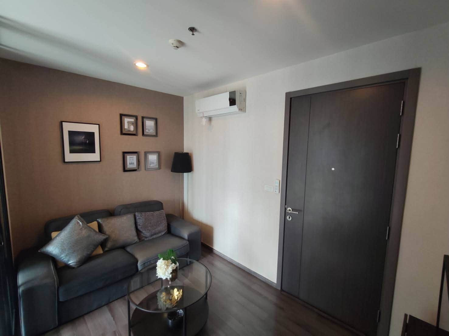 🏡 Condo for rent The Base Park East Sukhumvit 77💰 Rent 17,000 baht/month • 1 bedroom, 1 bathroom • Size 31 sq m • Floor 24✨ Beautiful room, fully furnished. Ready to move in! 🏡 Condo for rent The Base Park East Sukhumvit 77💰 Rent 17,000 baht/month • 1 bedroom, 1 bathroom • Size 31 sq m • Floor 24✨ Beautiful room, fully furnished. Ready to move in!