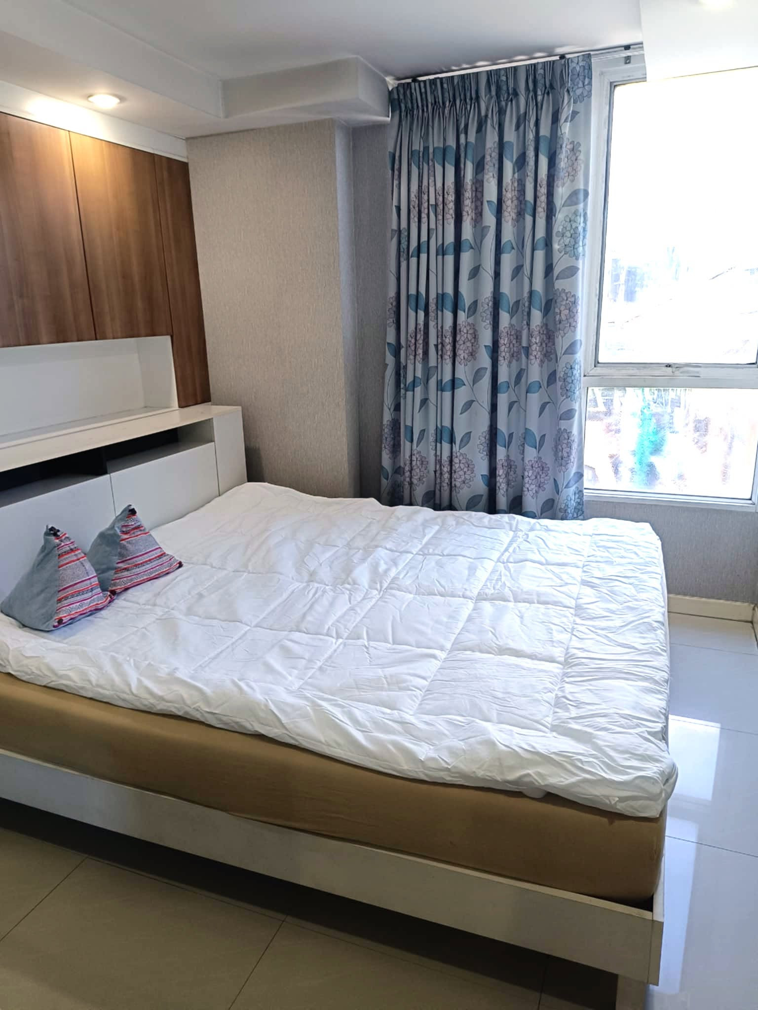 Condo with great price, walk to BTS Phra Khanong, only 12 gray leaves, size 35 sq m. Zenith Place @ Sukhumvit71