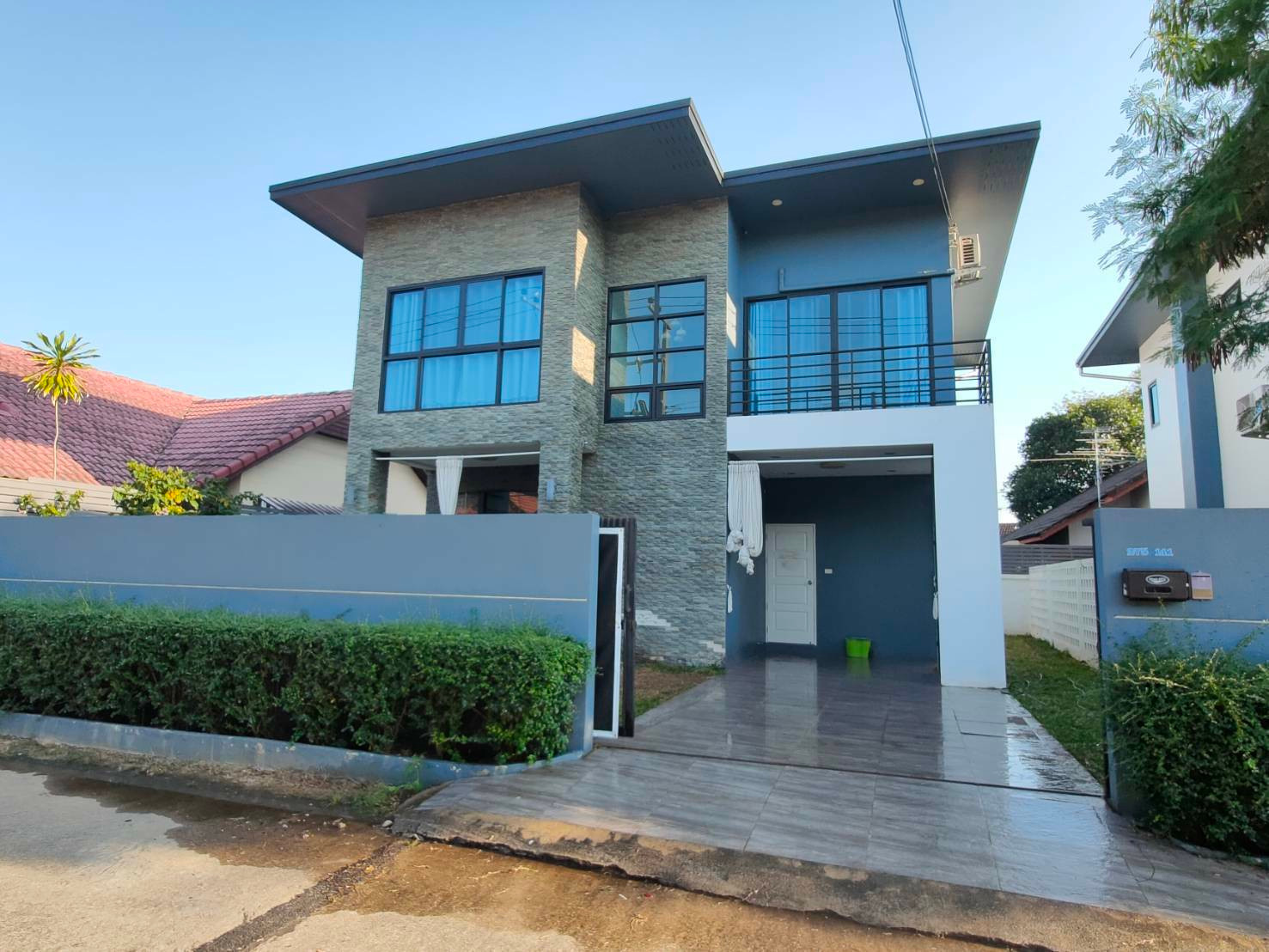 Renovated 3-Bedroom Home with Front Lawn | Mahidol Road–Chang Khlan, Chiang Mai Renovated 3-Bedroom Home with Front Lawn | Mahidol Road–Chang Khlan, Chiang Mai