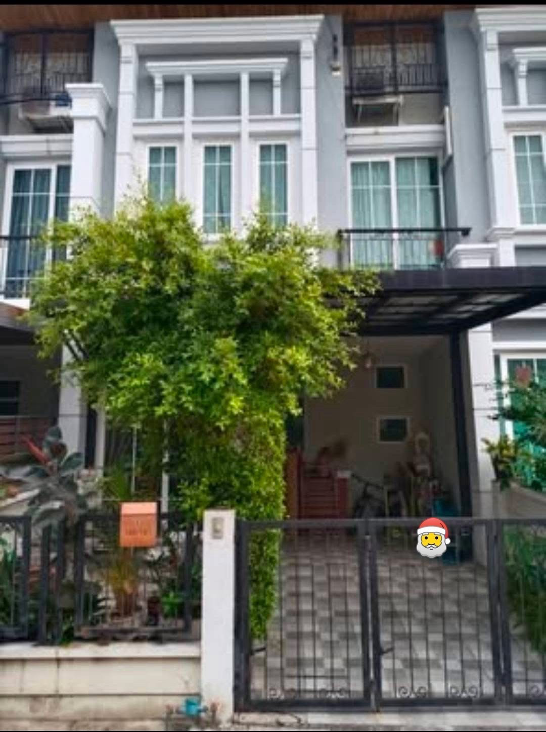 🏡ให้เช่าทาวน์โฮม 2 ชั้น Golden Town 3 เกษตรนวมินทร์–ลาดพร้าว ซอยนวมินทร์ 42 แยก 27 3 ห้องนอน 2 ห้องน้ำ 🐶 ไม่รับสัตว์เลี้ยง ยกเว้นสุนัขพันธุ์เล็กไม่เกิน 1 ตัว 💰 ค่าเช่า 27,000 บาท/เดือน