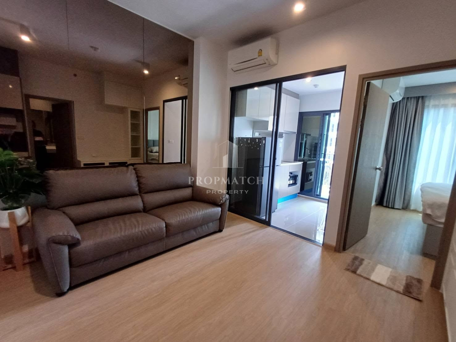 ✨Flash Deal ✨Ideo Rama 9-Asoke ( 1Bed 1Bath 32SQM.) พร้อมอยู่ ! เพียง 20,000 บาทต่อเดือน Tel.0981315848@propmatch 