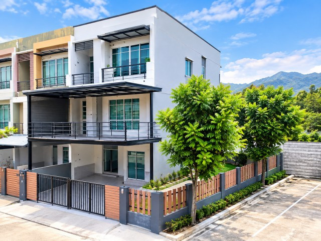 สาทร-กัลปพฤกษ์ เช่าทาวน์โฮม 3 ชั้นหลังมุม ใกล้โฮมโปร กัลปพฤกษ์ 500 ม. 3 นอน 3 น้ำ 31.4 ตร.ว.180 ตร.ม. พร้อมแอร์ – รูปที่ 2