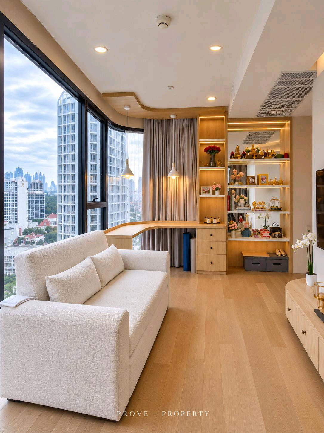 Newly Renovated High Floor 2-Bedroom Condo for Sale & Rent | Aston Chula-Silom | 66 SQ.M. | 086-929-9929 Newly Renovated High Floor 2-Bedroom Condo for Sale & Rent | Aston Chula-Silom | 66 SQ.M. | 086-929-9929