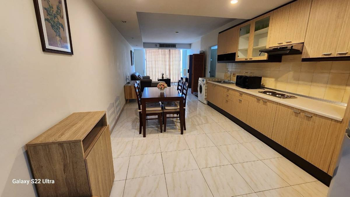 Big room condo Divided into sections, high floor, has a washing machine, next to BTS Phahon Yothin 24, near Lat Phrao Intersection. Big room condo Divided into sections, high floor, has a washing machine, next to BTS Phahon Yothin 24, near Lat Phrao Intersection.