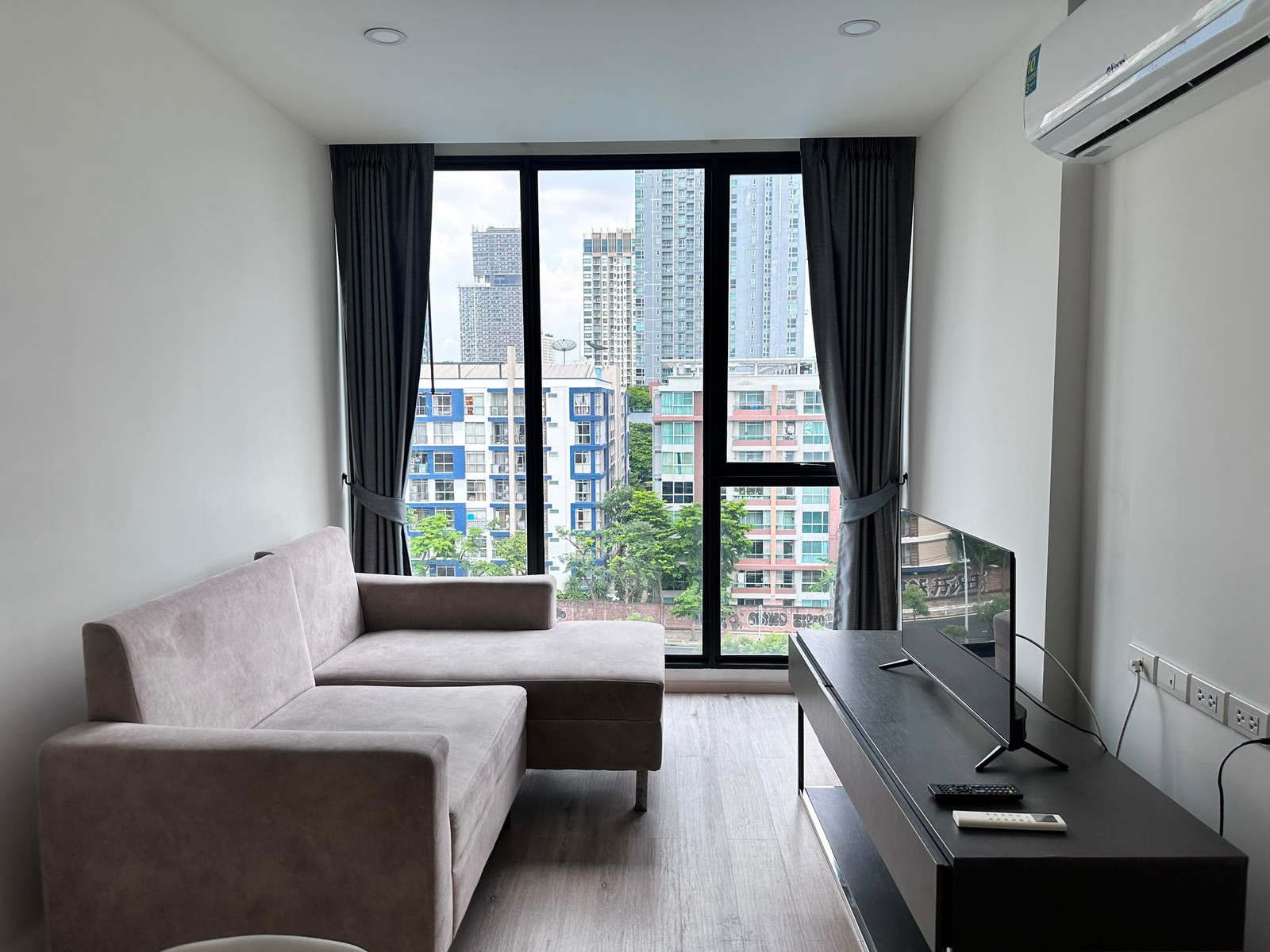 🏢 Condo for Rent in Bangkok Serio Sukhumvit 50 8th Floor 🏢 Condo for Rent in Bangkok Serio Sukhumvit 50 8th Floor