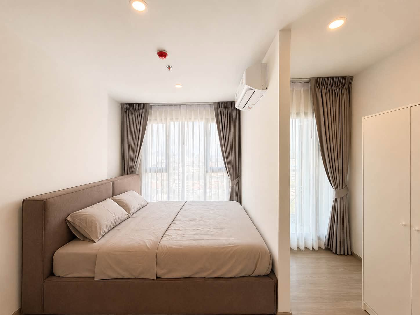 High-Floor 1-Bedroom Condo for Rent | Aspire Sukhumvit Rama 4 | 18,000 THB – รูปที่ 2