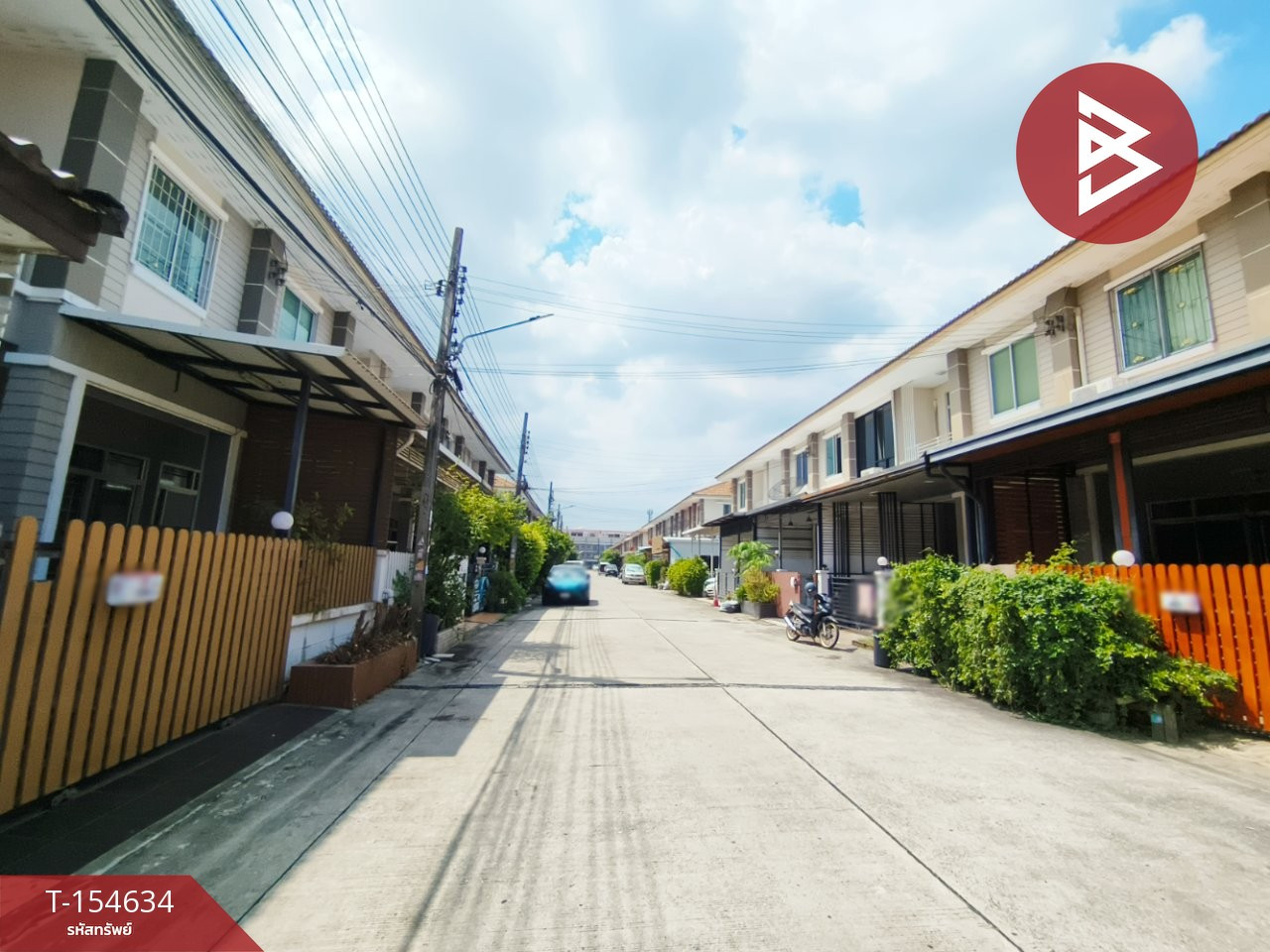 Corner townhouse for sale, area 30.3 square meters, Ruenrudee Village 5. Ramintra-Hathairat ready to move in – รูปที่ 2