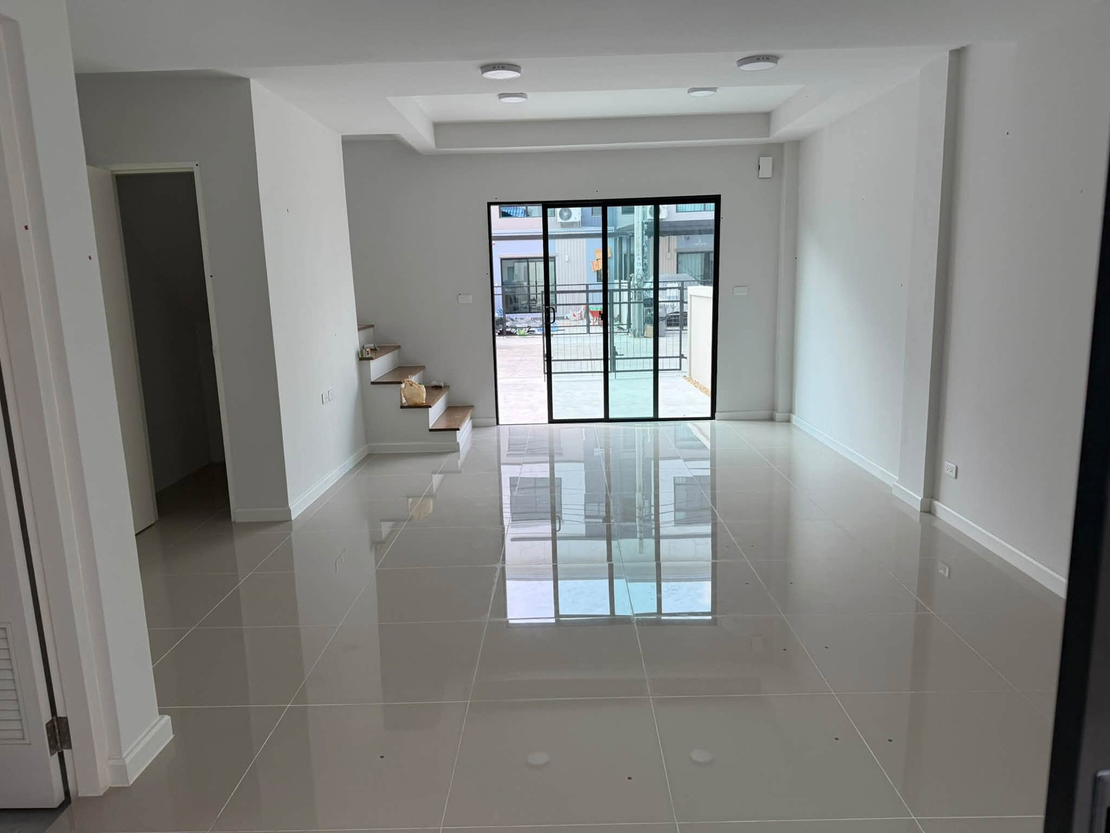 P-3154 New house for rent! Townhome Q prime Sukhumvit 77, empty house, can register a company for an office.