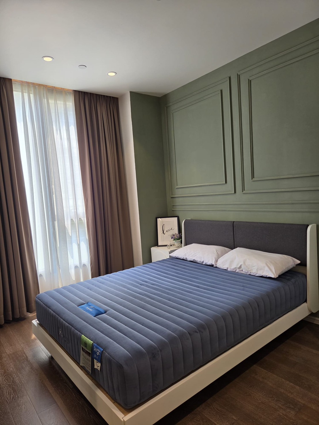 For rent MUNIQ Sukhumvit 23 | Pet-Friendly luxury condo in the heart of Asoke. For rent MUNIQ Sukhumvit 23 | Pet-Friendly luxury condo in the heart of Asoke.