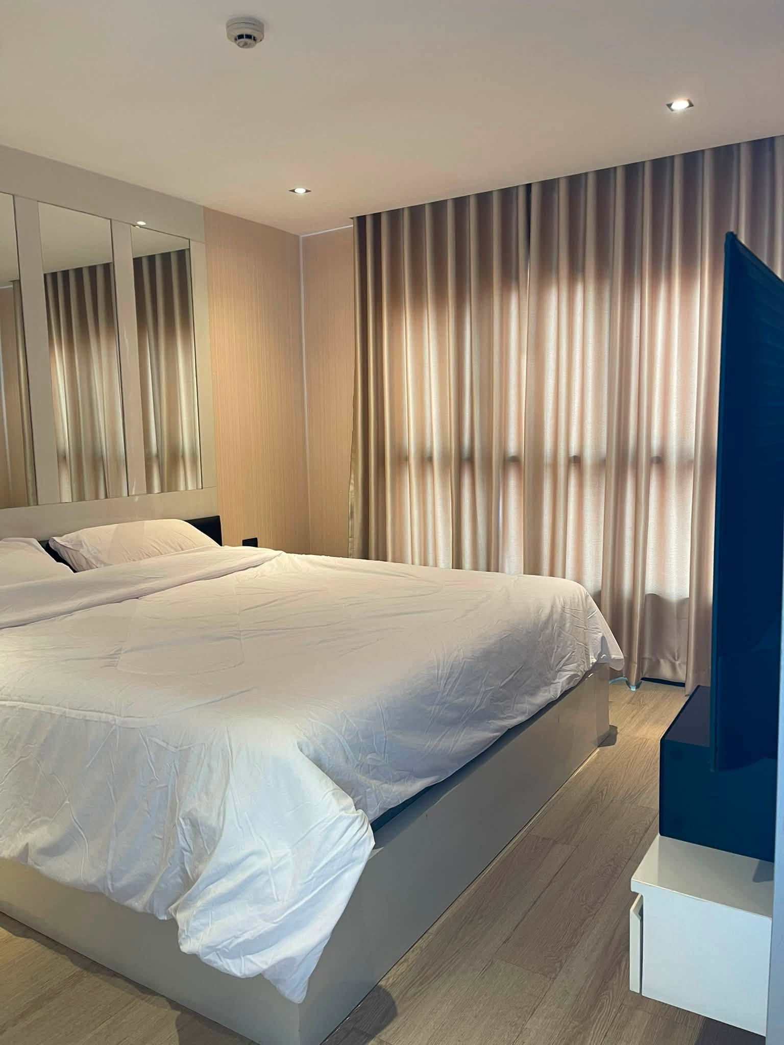 🏢✨ THE Blue RESIDENCE CONDO — FOR RENT & SALE 🌸 🏢✨ THE Blue RESIDENCE CONDO — FOR RENT & SALE 🌸