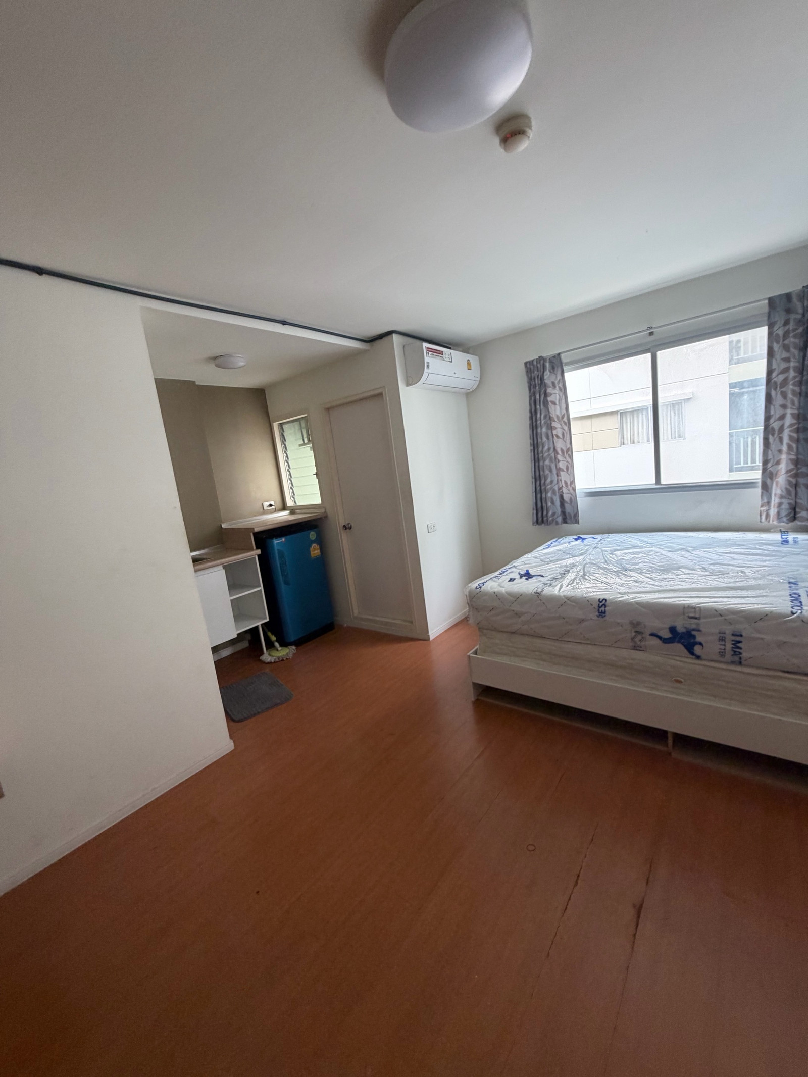 Room for sale for rent